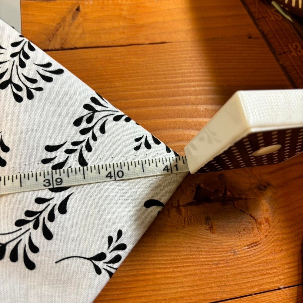 Homemade table runner - Picture 4 of 8